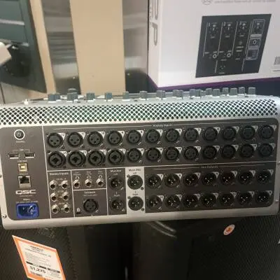 QSC - TOUCHMIX-30 2